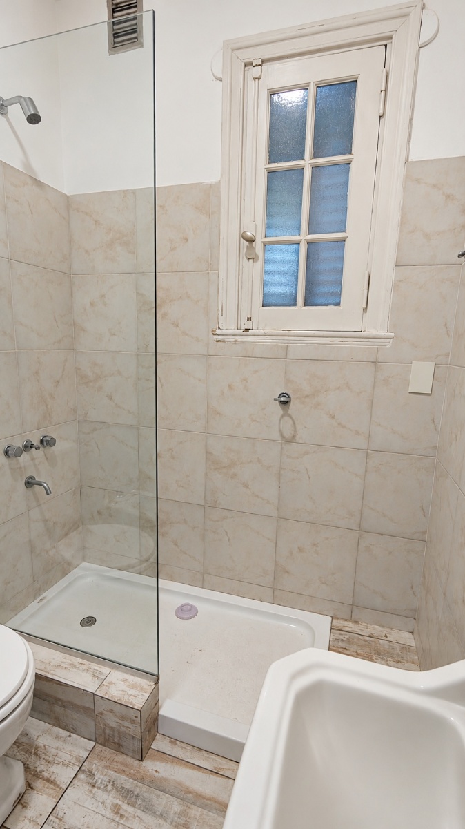 Depto.tipo casa de 4 ambientes en Venta en Almagro