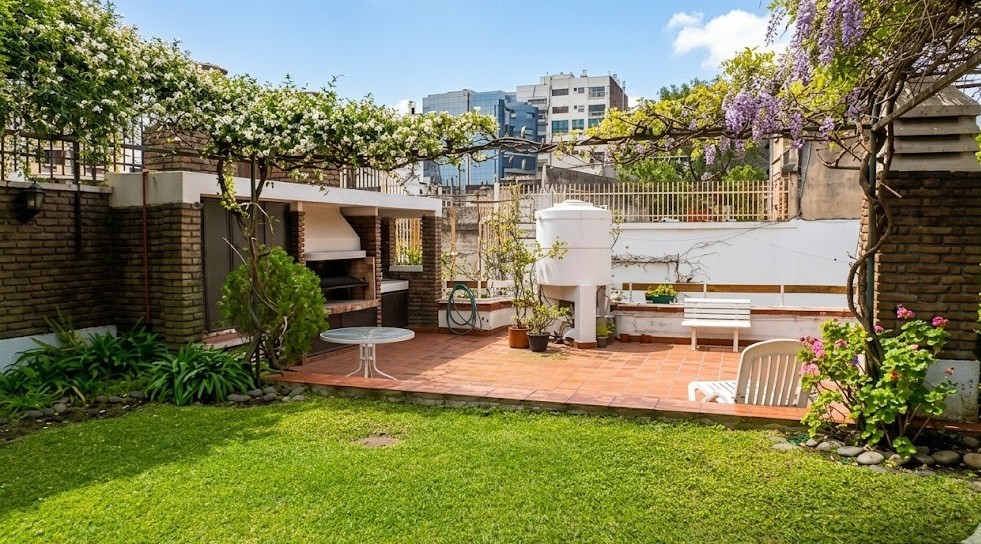 Casa de 5 ambientes en Venta en Almagro