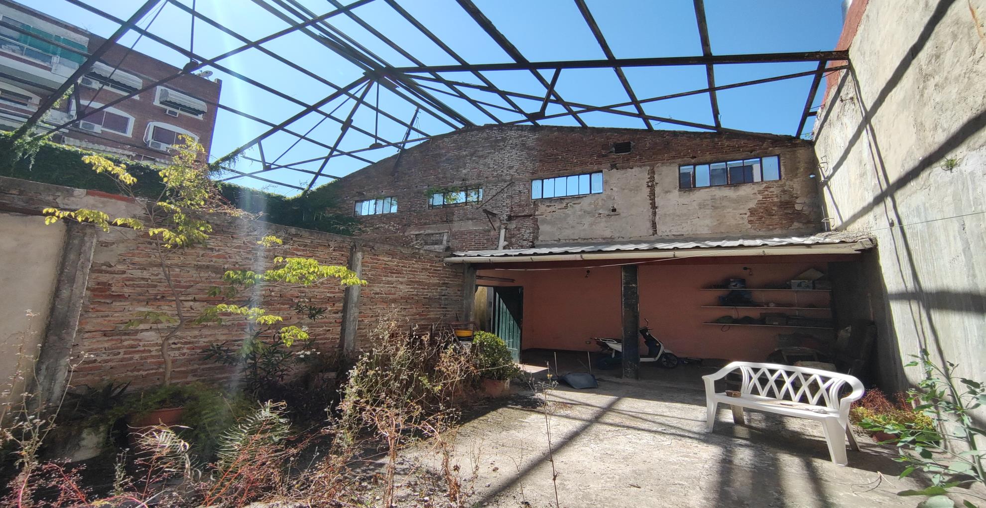 Casa de 8 ambientes en Venta en Caballito