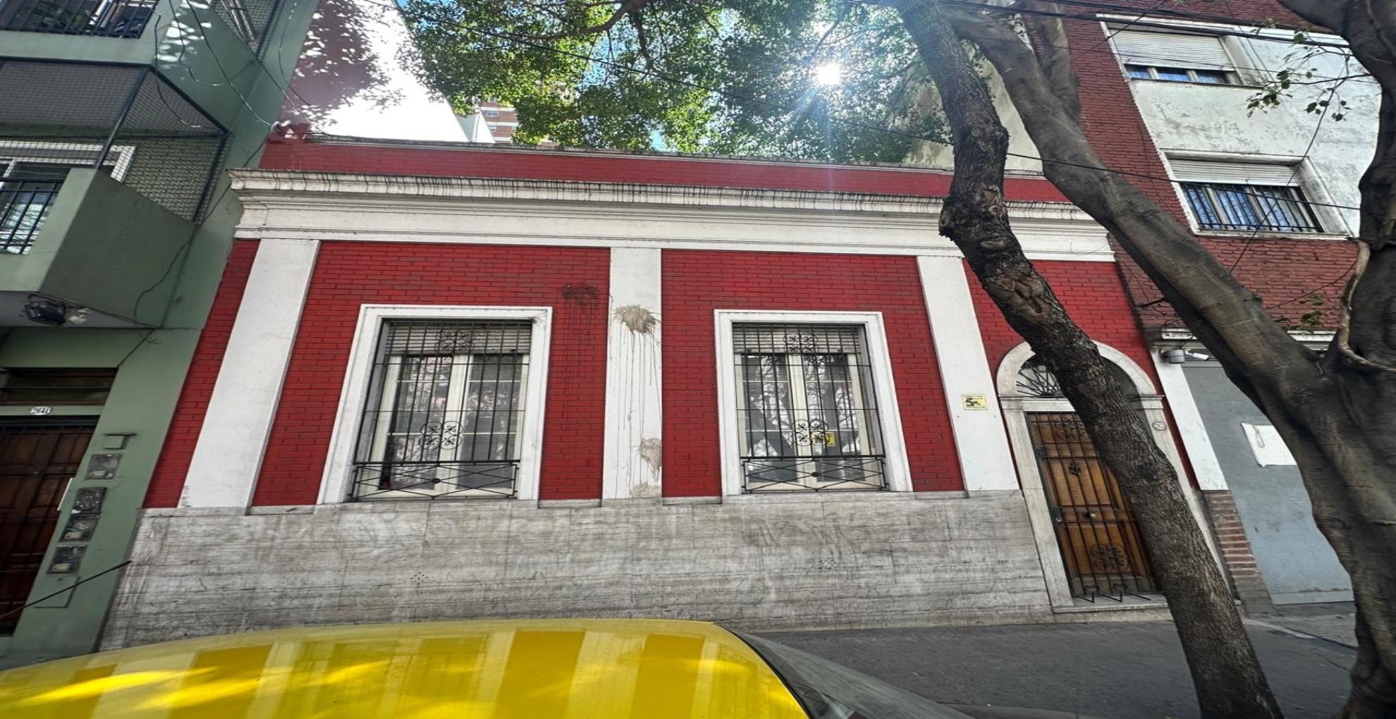 Casa de 6 ambientes en  Venta en Balvanera. VENEZUELA al 2600. Imagen 1