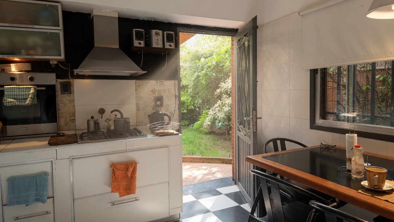Casa de 4 ambientes en Venta en Paternal