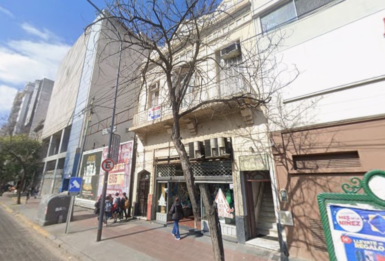 Local de 1 planta en  Venta en Flores. RIVADAVIA al 7200. Imagen 1