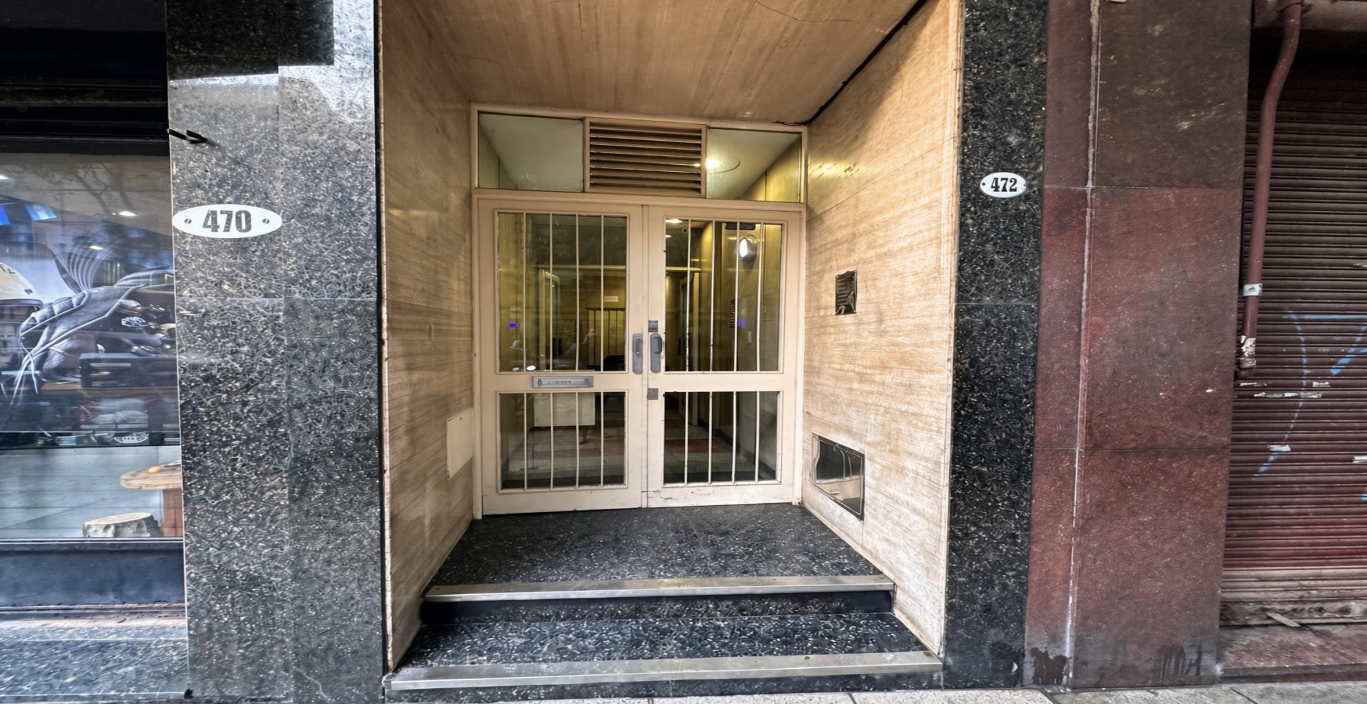 Oficina de 1 planta en  Venta en Balvanera. BOULOGNE SUR MER al 400. Imagen 1