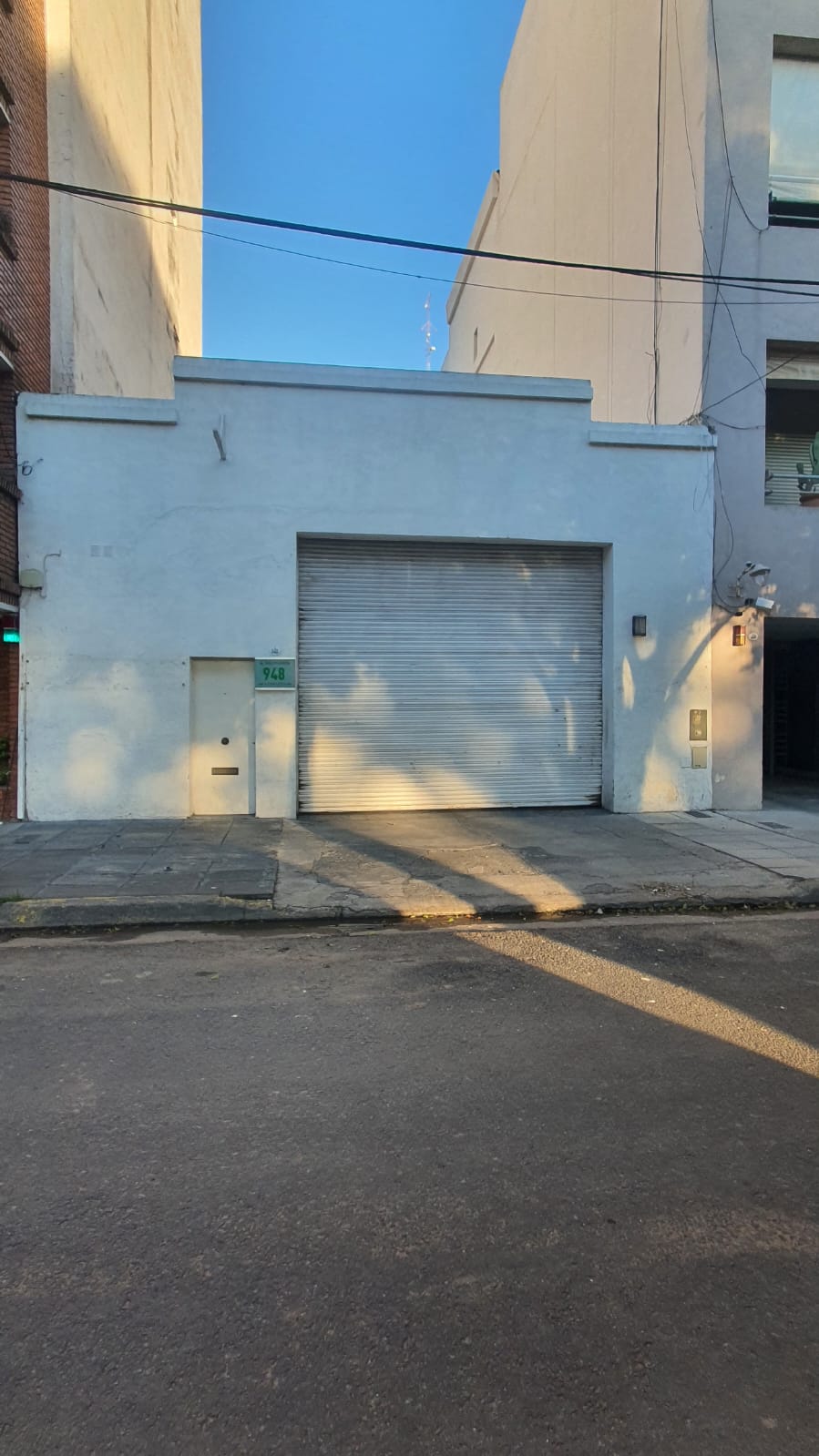 Galpon de 1 planta en  Alquiler en Belgrano. BASAVILBASO al 900. Imagen 1