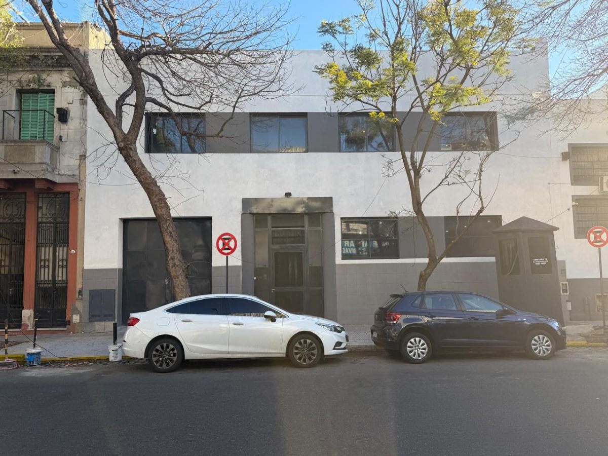 Galpon de 2 plantas en  Alquiler en Caballito. ESPINOSA al 900. Imagen 1