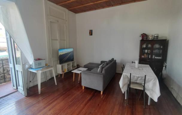 Depto.tipo casa de 7 ambientes en  Venta en Almagro. SARMIENTO al 3200. Imagen 1