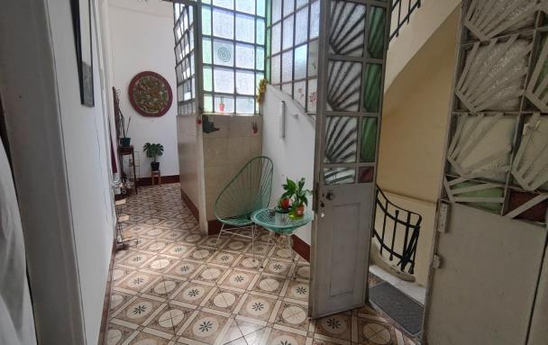 Depto.tipo casa de 7 ambientes en  Venta en Almagro. SARMIENTO al 3200. Imagen 2