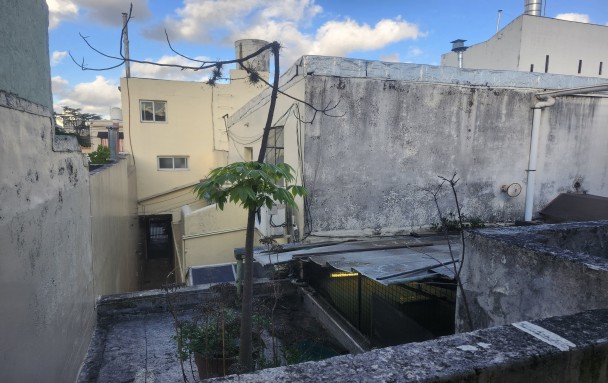 Casa de 7 ambientes en  Venta en Villa Gral.Mitre. GAVILAN al 1900. Imagen 3