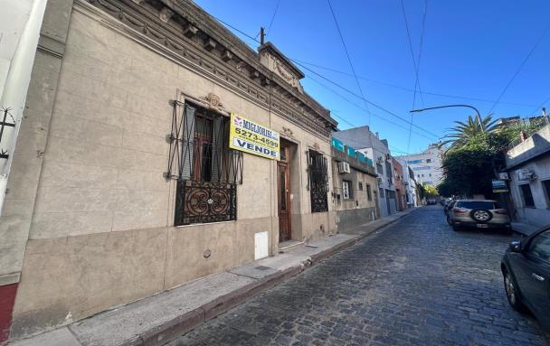 Casa de 5 ambientes en  Venta en Almagro. PJE J KING al 300. Imagen 1